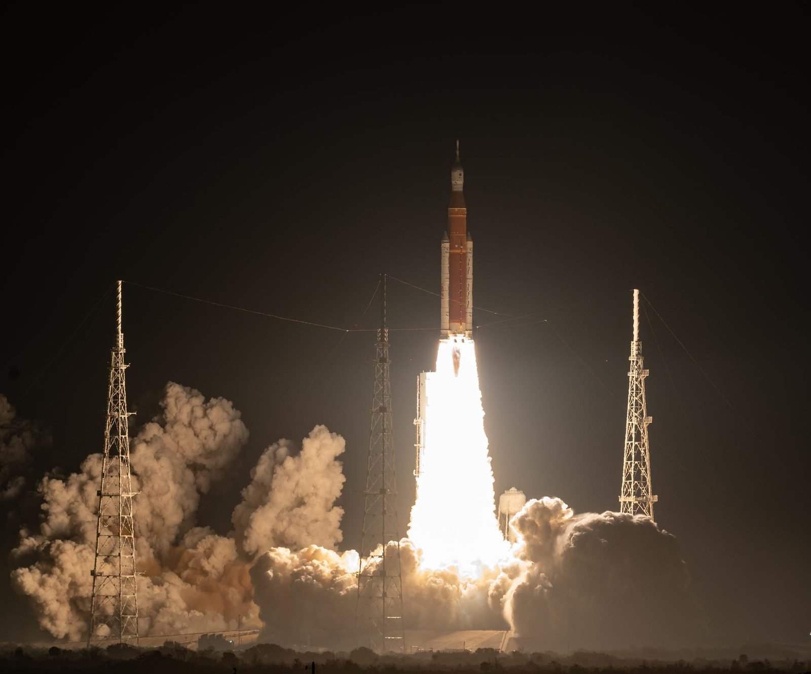 Heritage: Artemis I launch of SLS and Orion (Nov. 16, 2022).